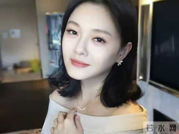 钱再多有什么用!42岁蒋欣深夜崩溃大哭,给所有中年女性提了个醒