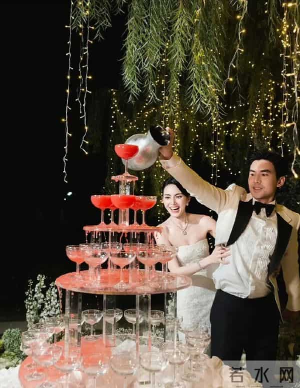 泰星Mai和Ter低调举行婚礼,上演头纱吻,好闺蜜MintC抢到捧花