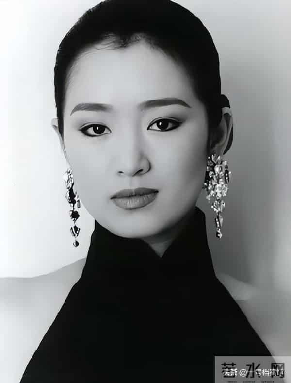 老到不敢认?59岁的巩俐近况尽显老态,印证了张艺谋当初的选择