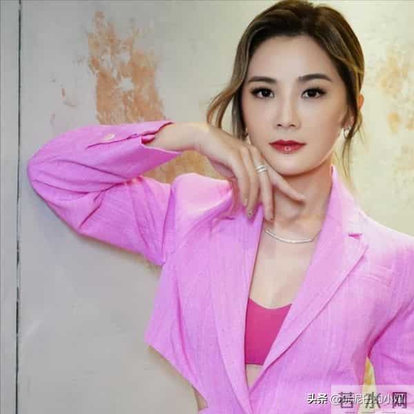 喜讯!蔡卓妍终于迎来新恋情,和小10岁健身教练正在热恋