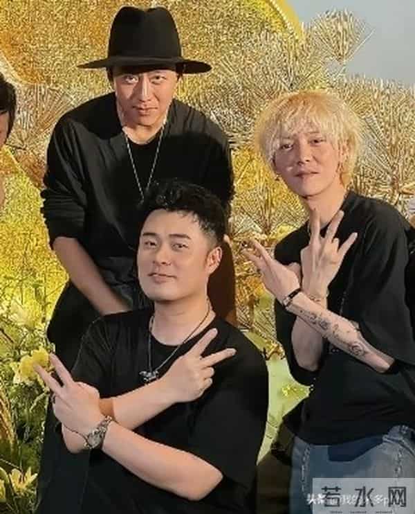 陈赫补发生日照，“铁三角”邓超鹿晗在c位，马頔搂范志毅像小孩