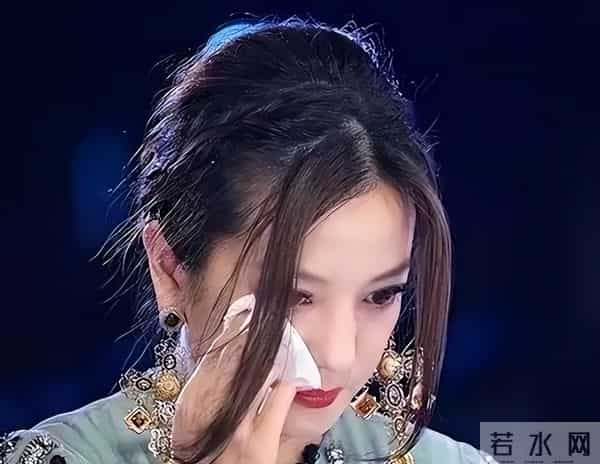 封杀四年，49岁赵薇突传消息，因胃癌去世传闻5个月前就真相大白