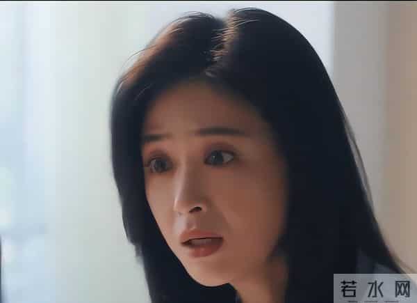 当40岁童谣跟42岁蒋欣站一起,我才彻底明白,女演员气质有多重要