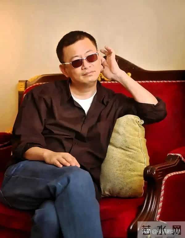 “陪玩陪睡”背后藏多少黑料?王家卫录音后,又一女星揭露潜规则