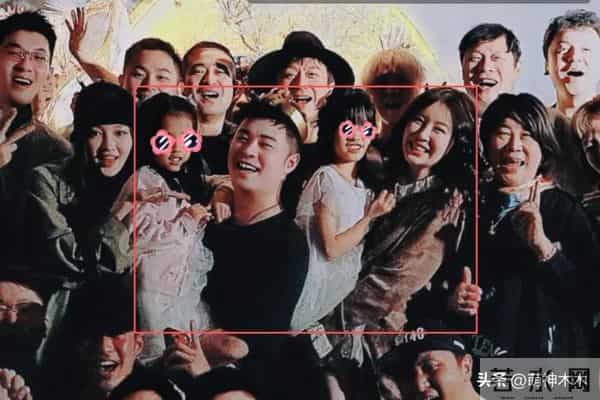 陈赫40岁生日合影惹争议，拍照没朝向老婆，与另一异性更像一家人