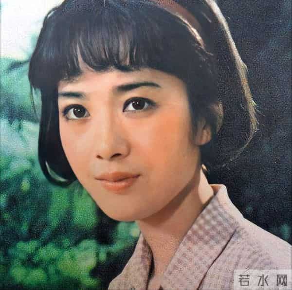 39年后,再看因流氓案“逃往”美国的龚雪,郭德纲说的话终于应验