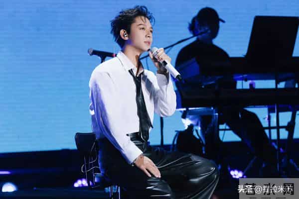 花少7的售后来的真快,让人感到无比自豪!超哥去看张晚意音乐节