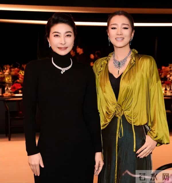 59岁巩俐近况惹人心酸,一头白发尽显老态,给"丁克"们提了个醒