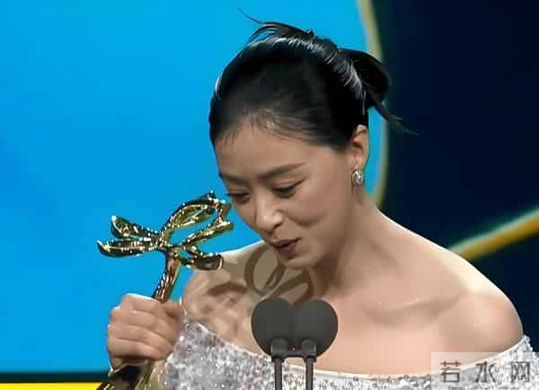 钱再多有什么用!42岁蒋欣深夜崩溃大哭,给所有中年女性提了个醒