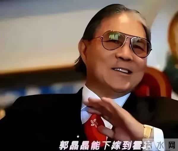 豪门圈集体失语,郭晶晶喜讯印证预言,79岁公公霍震霆再破天花板