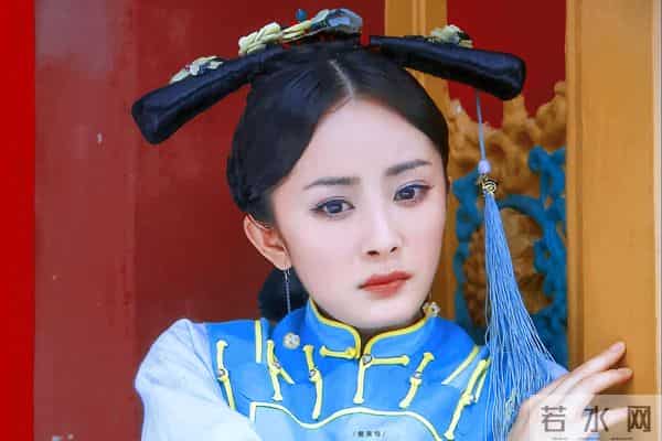 当40岁童谣跟42岁蒋欣站一起,我才彻底明白,女演员气质有多重要