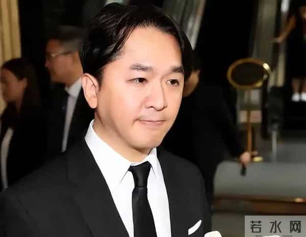 三女共侍一夫！每人每月50万零花钱，57岁色心不改又包“四奶”？