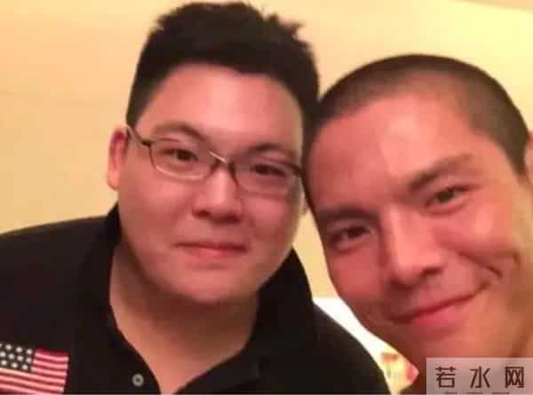 向佑彻底没救了!现身南昌酒吧,新交的女友又胖又颓,烟酒不离手