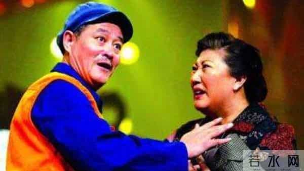 原来她已离世20年!女儿败光她留的7套房产,至死没和赵本山和解