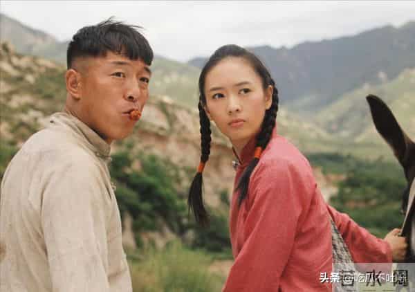 分手22年,40岁的童瑶高调官宣喜讯,如今成为张默高攀不起的存在