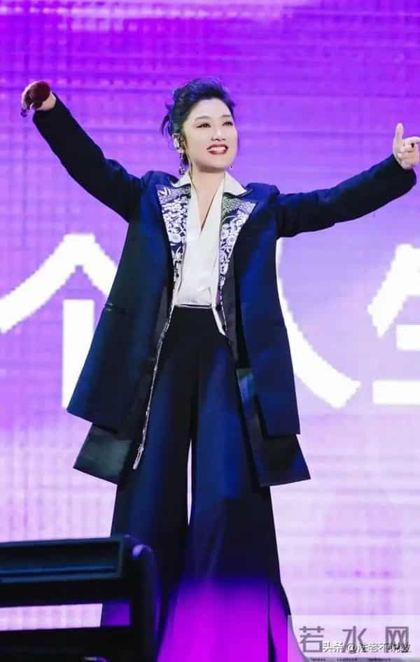 沉寂五个月后玲花官宣好消息,曾毅去哪了?