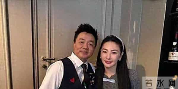 才39岁就这样了?网友:又肿又僵,没了精修,脸垮得太真实。