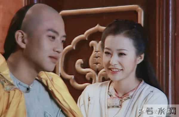 被辛芷蕾反击后,“一言不发”的郝蕾,终于不再顾忌所谓的体面!