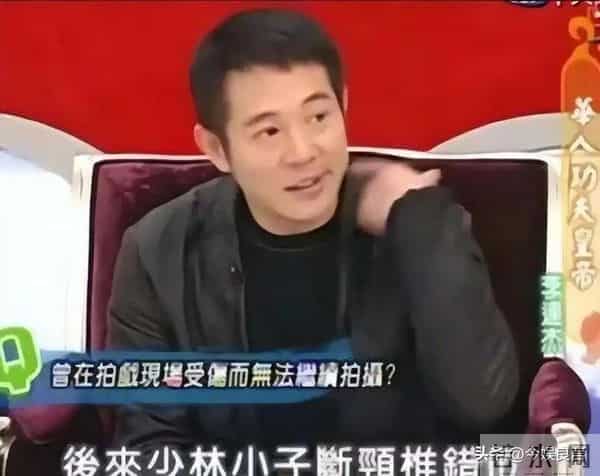 李连杰“脱衣辟谣”上热搜：没换过心脏！揭开“一夜回春”的秘密