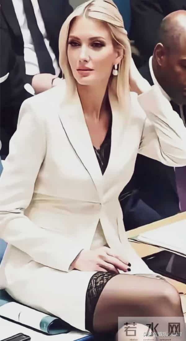 谁说女孩高大不美？看190cm福德莉奇如何美成“人间绝景”！