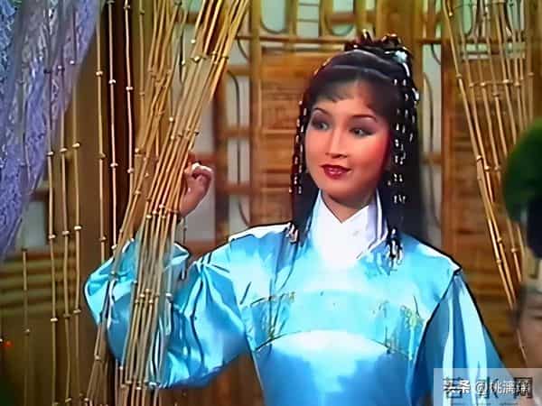 一见钟情步入婚姻,相守45年不离不弃,无法生育没有孩子也很幸福