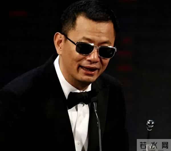 陪睡陪玩只是冰山一角!原来怒斥王家卫的向太,才是真正的局中人