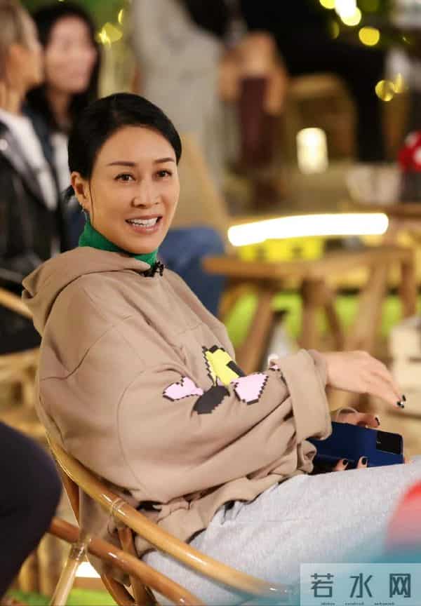 从讨厌到喜欢,那英的直爽原来是种好品格,这一次,我必须力挺她