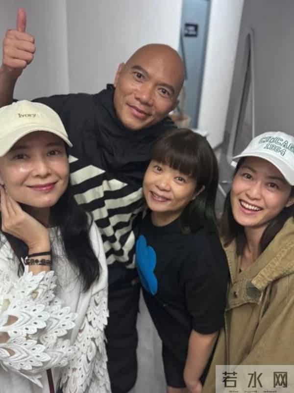 香港知名女星被指高颜值不再，脸颊离奇肿胀变正方形，曾屡传婚变