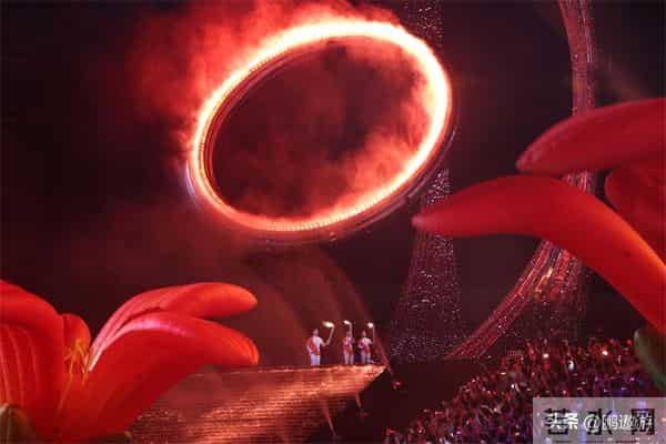 卡地亚这一夜,珠圆玉润的郭晶晶,秒了内娱一堆“排骨精”