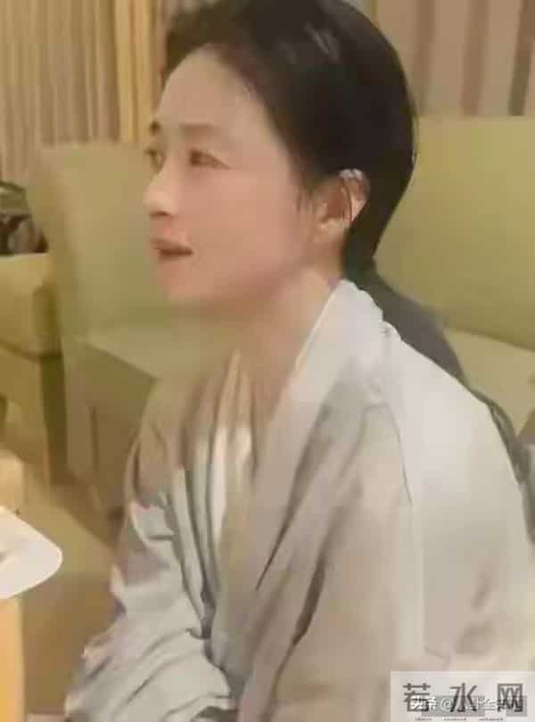 走了大S老路？42岁蒋欣减肥崩溃落泪，给女明星们狠狠上了一课