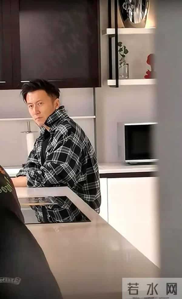 上海近距离见到谢霆锋被他迷住了,不化妆素颜也超帅就是个子不高