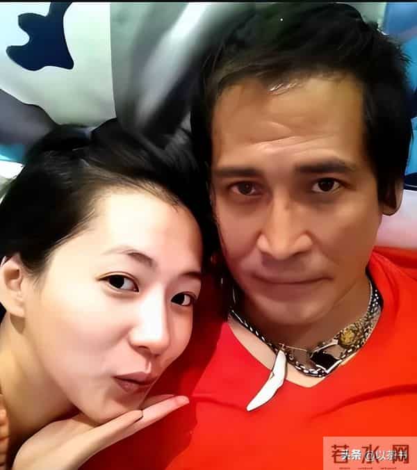 父亲是地产大亨,从小家境殷实,为何孙丽雅会嫁比亲妈还大的齐秦