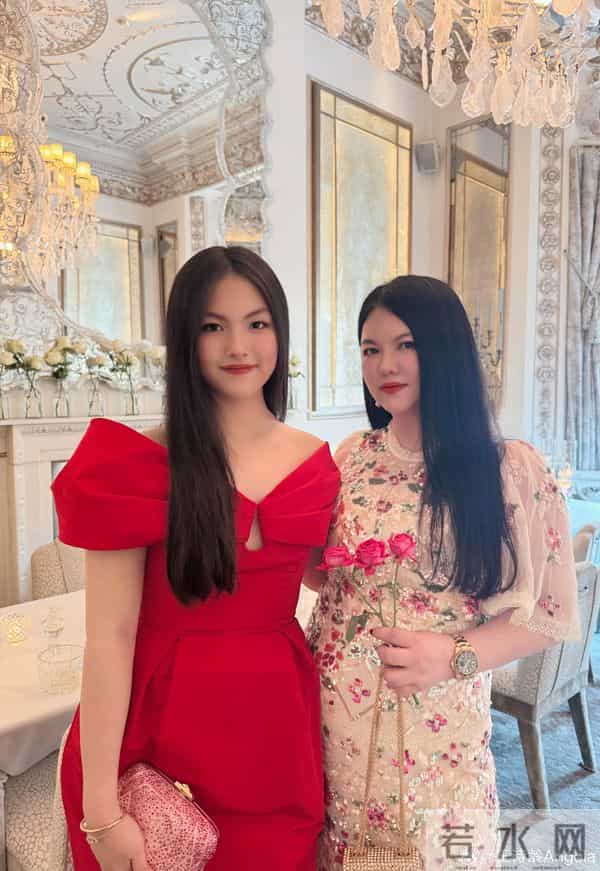 王诗龄晒留学vlog！住宿舍周末还在学习，和同学老师相处好有礼貌