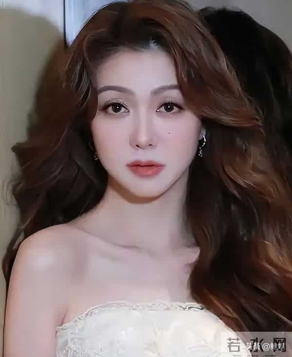 44岁薛凯琪未婚未育,曾抑郁轻生 “卖身救父”的她如今走了上坡路