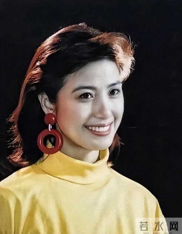 前夫坚持丁克她无奈离婚,51岁再婚后生下一儿一女,如今生活幸福