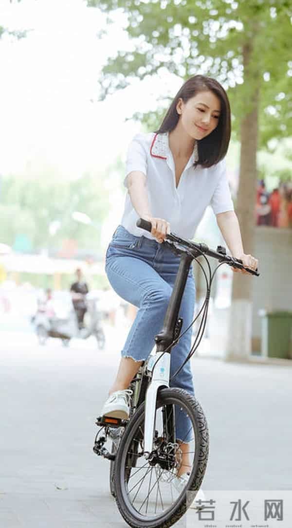 高圆圆-牛仔裤的优雅