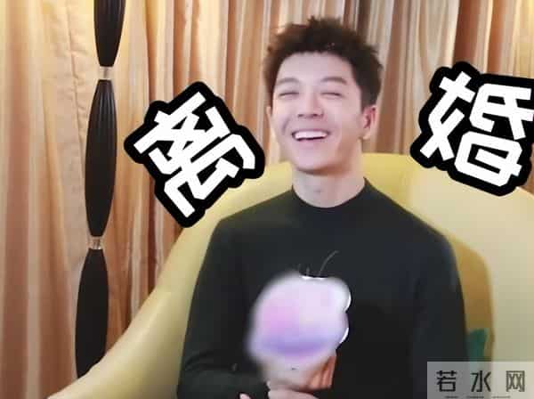 吴雅婷和前夫为女儿庆生,正式告诉儿女已离婚,唯伊心疼妈妈大哭