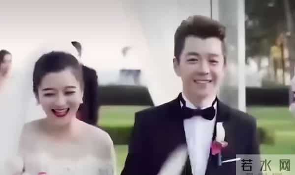 吴雅婷和前夫为女儿庆生,正式告诉儿女已离婚,唯伊心疼妈妈大哭