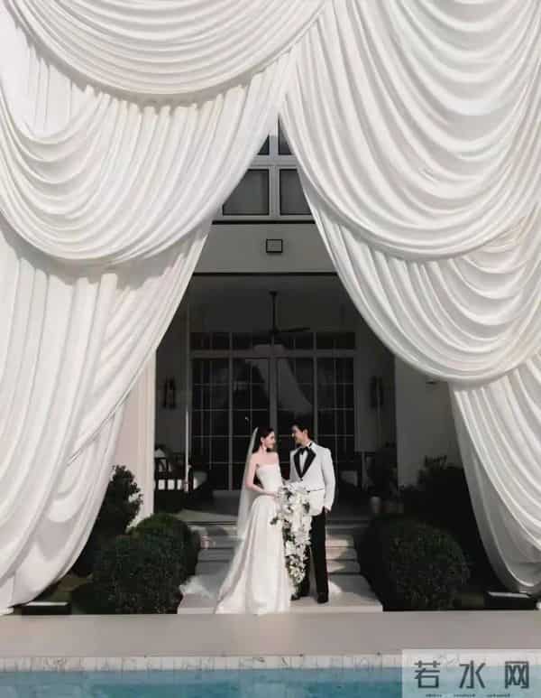 泰星Mai婚礼在私人豪宅举办,低调温馨,宾客20多人,花童是小狗