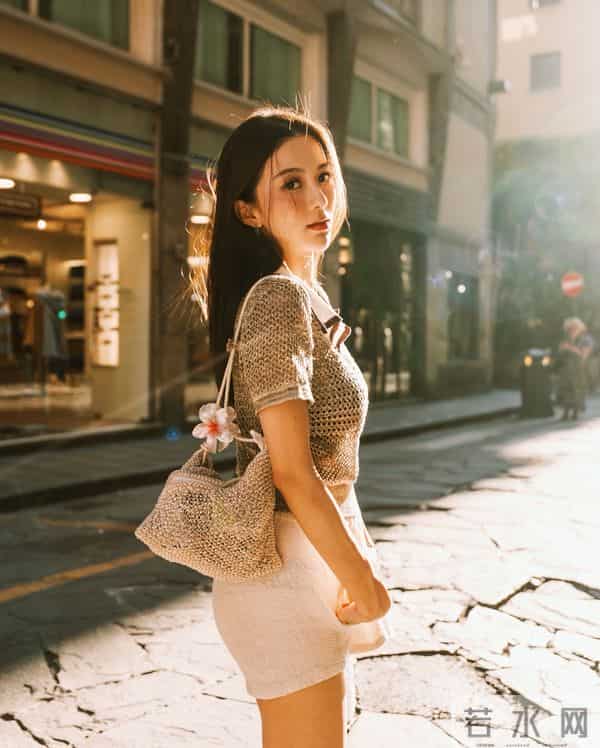 香港TVB女星曾被质疑整容，最后证明是纯天然的美貌