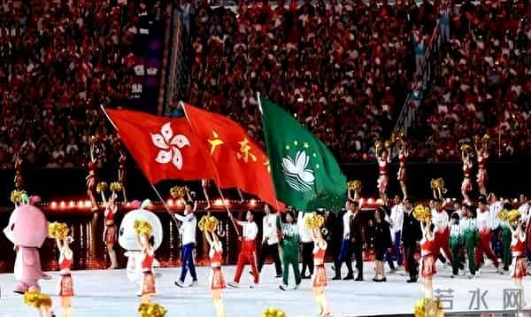 港娱这一夜,64岁的刘德华,将娱乐圈人情世故江湖地位彻底体现