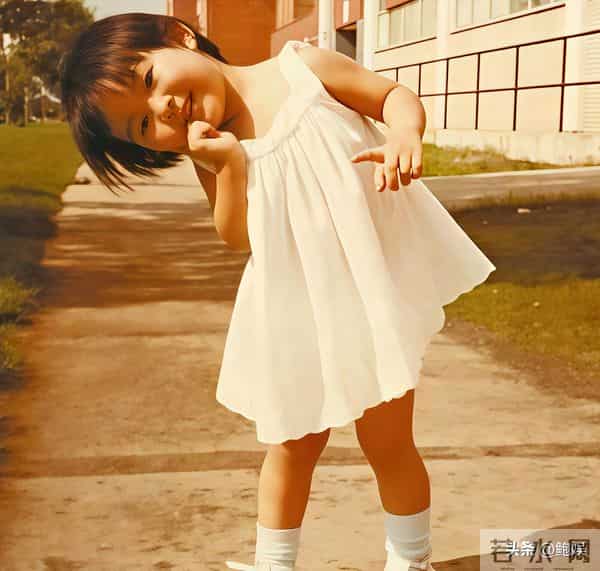 44岁薛凯琪未婚未育,曾抑郁轻生 “卖身救父”的她如今走了上坡路