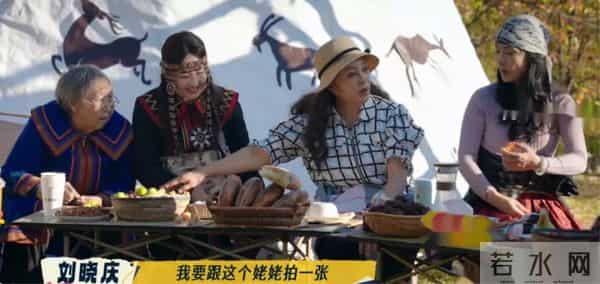 别再闭着眼睛猛夸刘晓庆“年轻”了,她是真的已经老了