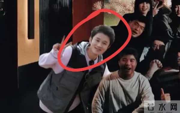 好兄弟过生日亲自到场，女友生日毫无表示，鹿晗的态度说明一切