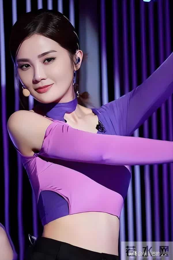 喜讯!蔡卓妍终于迎来新恋情,和小10岁健身教练正在热恋